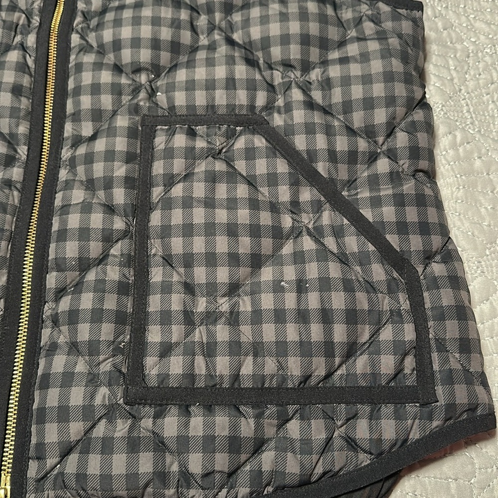 J.Crew Women’s Quilted Black and Gray Checked Vest, EUC, Size XL - Picture 9 of 9